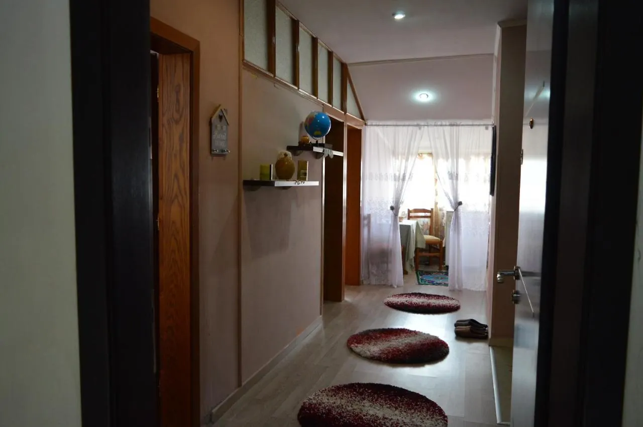 Inn Korca, Center City Apartament Апартаменты