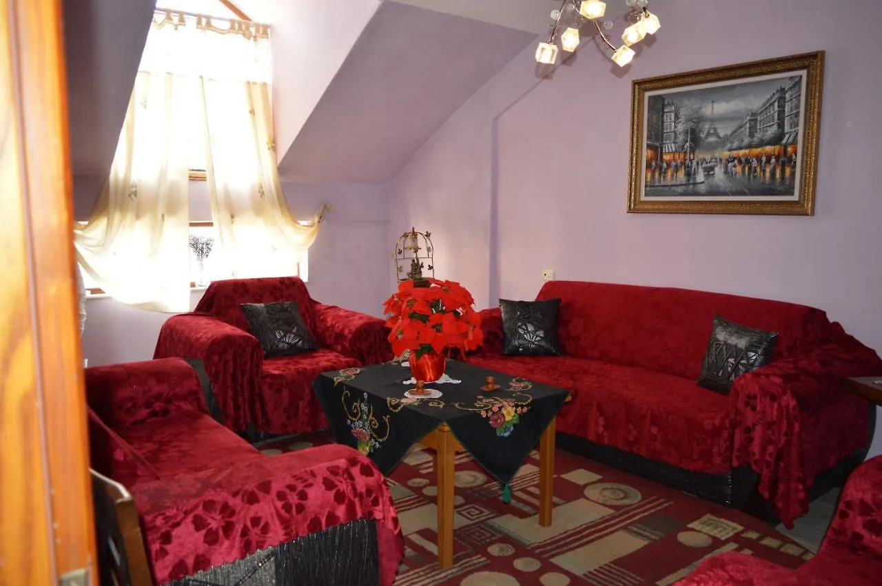 Inn Korca, Center City Apartament 0*, Корча Албания
